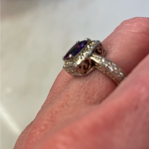 Elegant Purple Gemstone Ring with Silver Accents, Size 6. Rhodium Plated. - Picture 4 of 4
